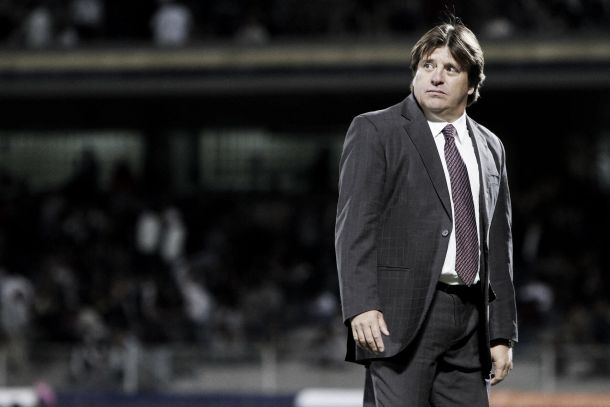 El entrenador de México criticó a Bosnia tras perder 0-1