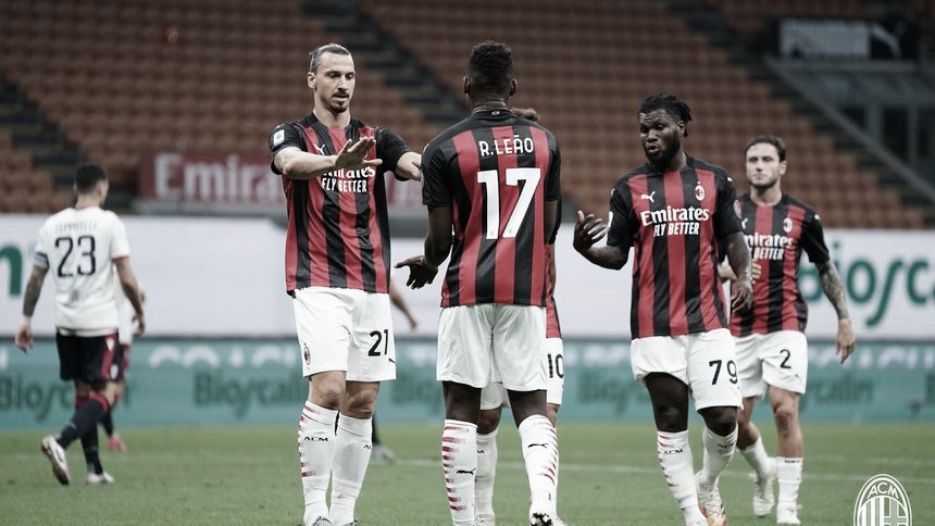 Ibrahimovic faz história e Milan encerra Serie A com grande vitória sobre Cagliari