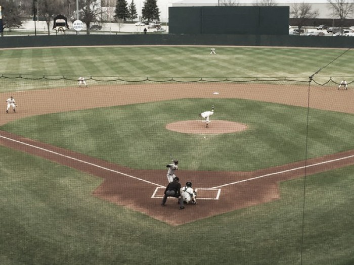 North Dakota State University Bison defeat #19 Minnesota Golden Gophers in non-conference matchup