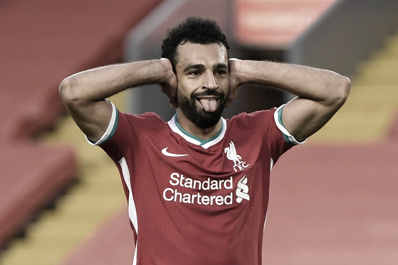 Com hat-trick de Salah, Liverpool estreia com vitória apertada contra Leeds