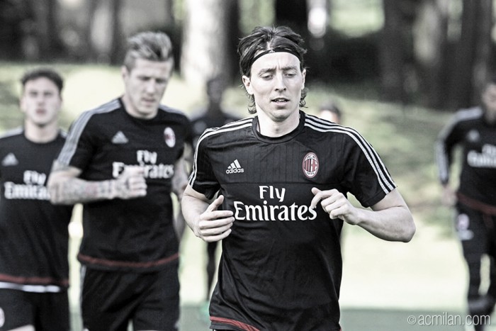 Diretor nega que Montolivo possa repetir caminho de Pirlo e se transferir à Juventus Diretor nega que Montolivo possa repetir caminho de Pirlo e se transferir à Juventus