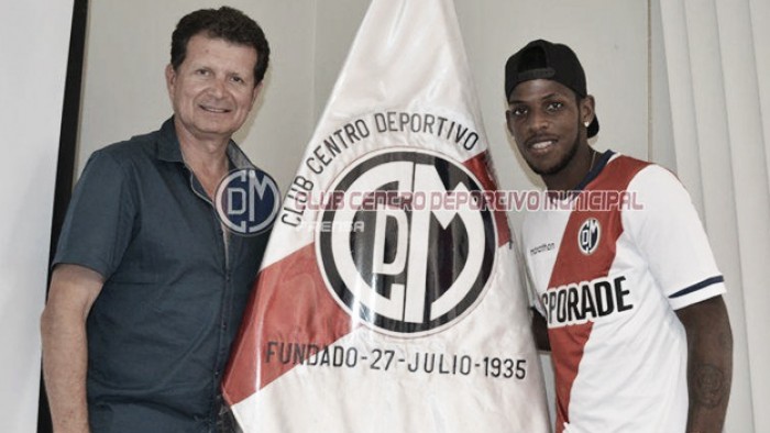 Sergio Moreno fue presentado como nuevo fichaje de Deportivo Municipal Sergio Moreno fue presentado como nuevo fichaje de Deportivo Municipal