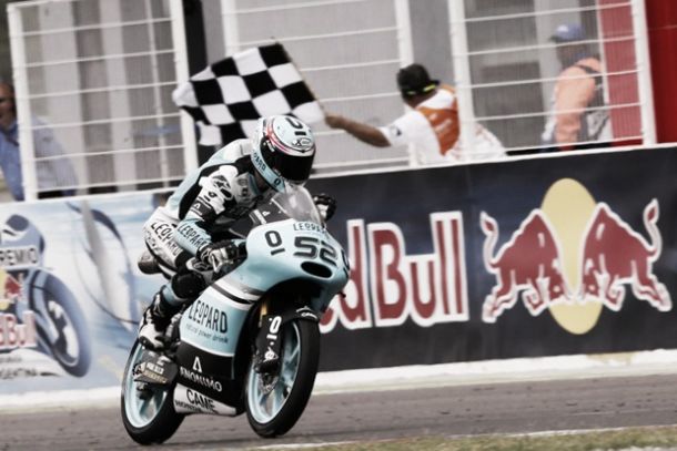 Britânico Danny Kent vence com tranquilidade etapa da Argentina da Moto3