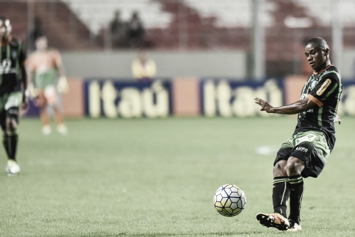 Autor do gol contra o Flamengo, Juninho culpa 'falta de confiança' após sétima derrota seguida