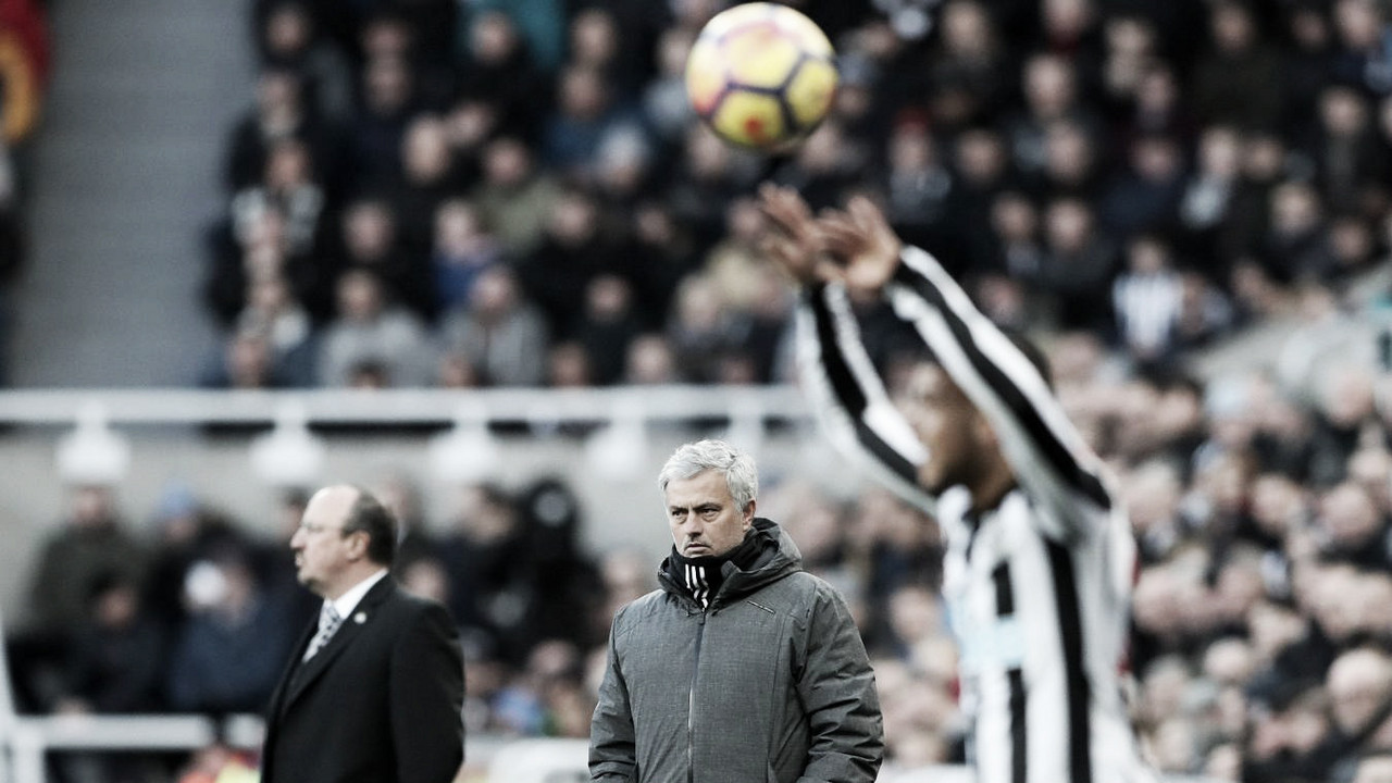 Previa Manchester United - Newcastle: duelo de entrenadores en peligro