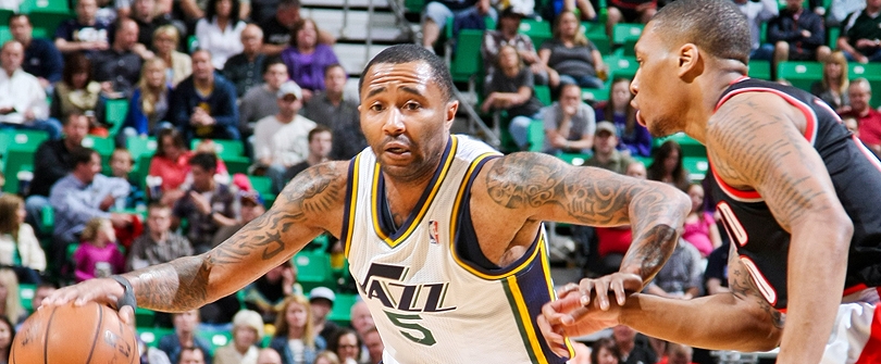 Utah Jazz vence Blazers e se mantém na zona de classificação Utah Jazz vence Blazers e se mantém na zona de classificação