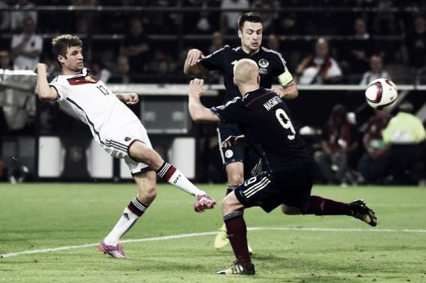 Germany 2-1 Scotland: World Champion edge brave Scots in Dortmund