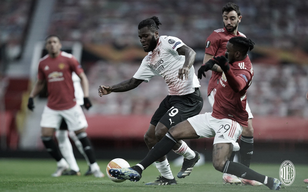 Manchester United e Milan empatam no jogo de ida das oitavas da Europa League