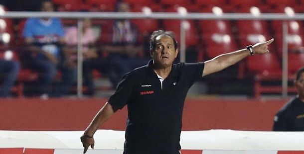 Muricy se preocupa com vaias para Alexandre Pato: "Ele precisa ser bem-vindo" Muricy se preocupa com vaias para Alexandre Pato: "Ele precisa ser bem-vindo"