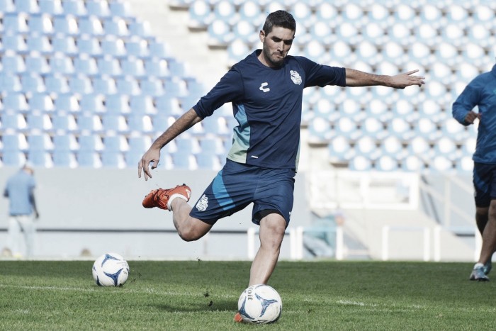 Álvaro Navarro se estrena como goleador con la Franja