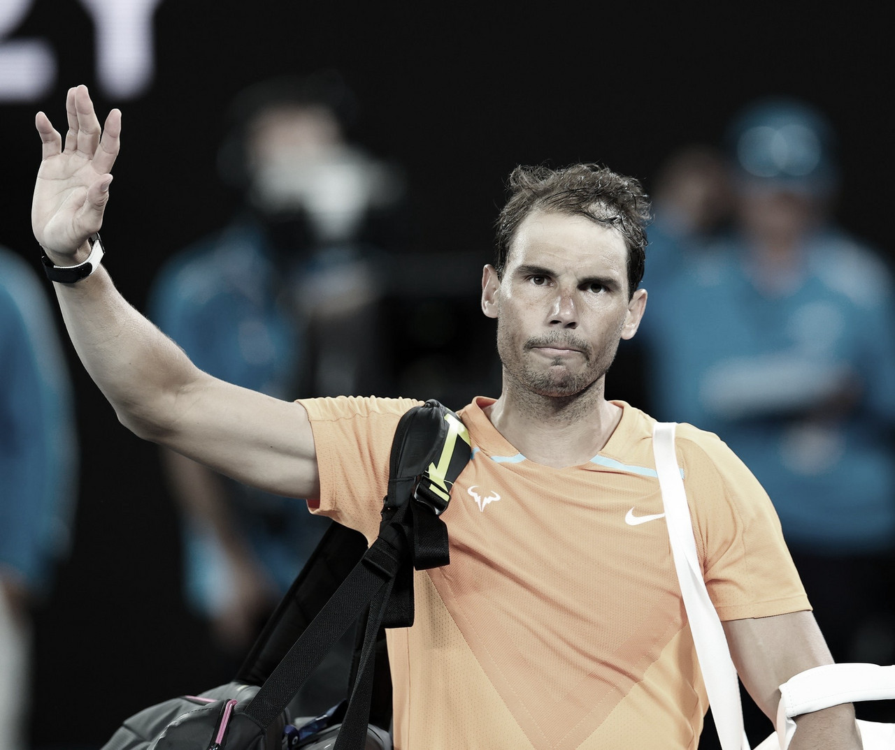 Lesionado Rafael Nadal se detiene en segunda ronda del Abierto de Australia