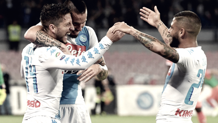 Napoli, gol e sorrisi: la soddisfazione di Sarri ed Hamsik dopo il poker alla Fiorentina