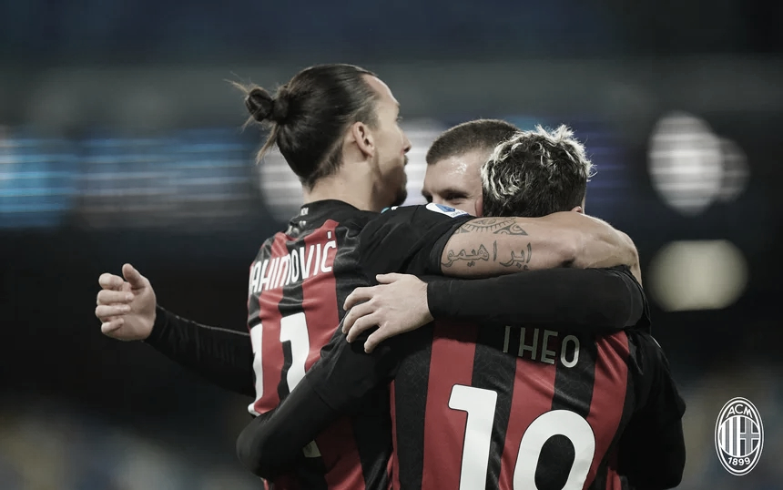 Ibrahimovic marca duas vezes, Milan vence Napoli e segue na liderança do Campeonato Italiano Ibrahimovic marca duas vezes, Milan vence Napoli e segue na liderança do Campeonato Italiano