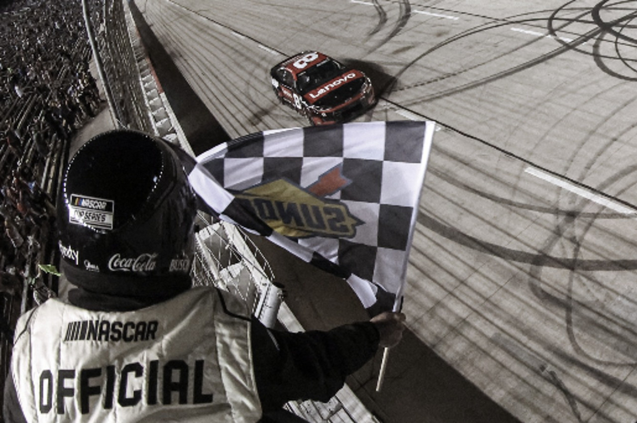 NASCAR Cup: Reddick se redimió con una victoria en Texas