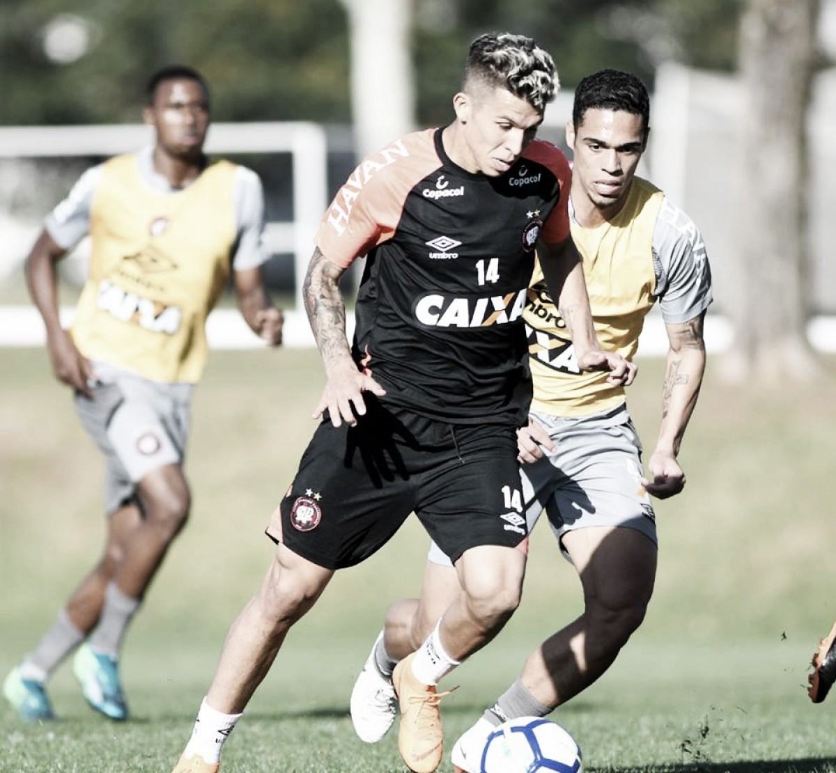 Bruno Nazário e Marcelo Cirino são inscritos pelo Atlético-PR na Sul-Americana Bruno Nazário e Marcelo Cirino são inscritos pelo Atlético-PR na Sul-Americana