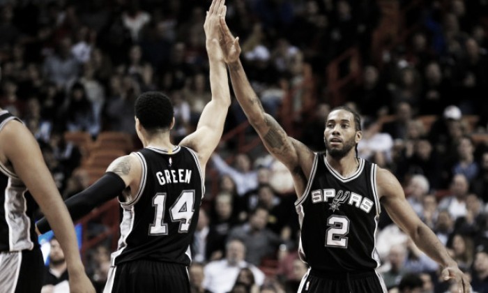 NBA: Spurs batem Clippers e seguem imparáveis em casa