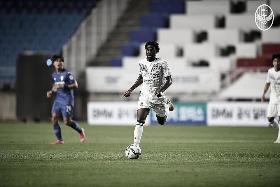 Negueba comemora boa fase no Incheon United e projeta reta final da temporada