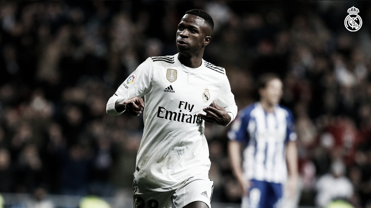 Vinicius Junior marca, é ovacionado, e Real Madrid vence Alavés com tranquilidade Vinicius Junior marca, é ovacionado, e Real Madrid vence Alavés com tranquilidade