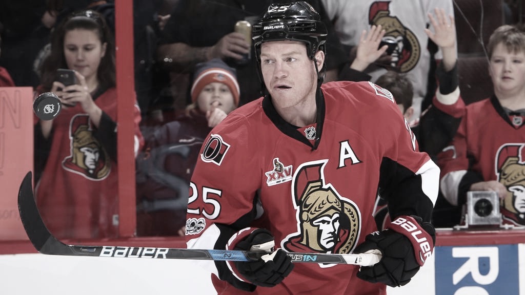 Ottawa Senators retira el número 25 de Chris Neil