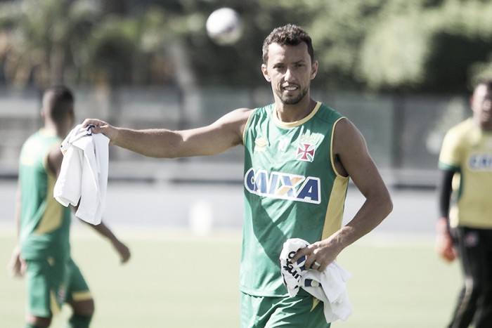 Estreante no Carioca, Nenê se diz ansioso para entrar em campo: "Estou com saudades de jogar"