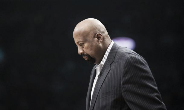Phil Jackson destituye a Mike Woodson como técnico de los Knicks