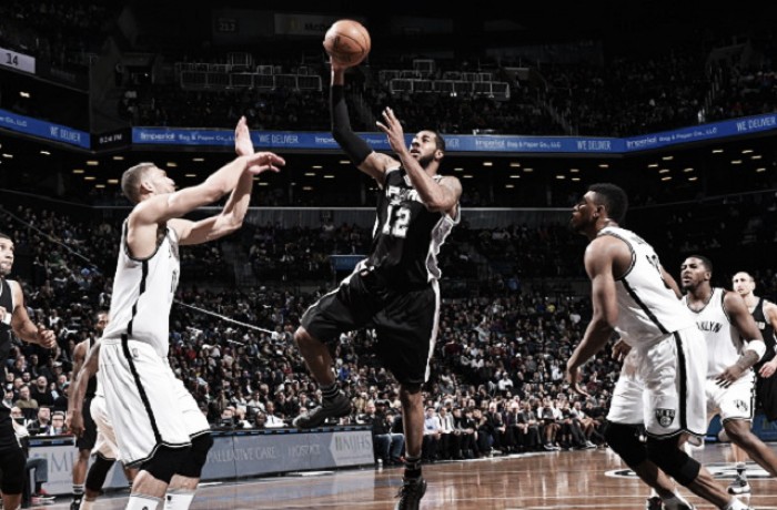 NBA, gli Spurs abbattono i Nets (79-106), ottava vittoria di fila