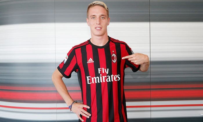 Ufficiale: Conti è un nuovo giocatore del Milan Ufficiale: Conti è un nuovo giocatore del Milan