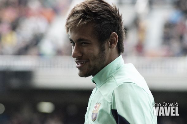 Neymar ya se entrena con el grupo