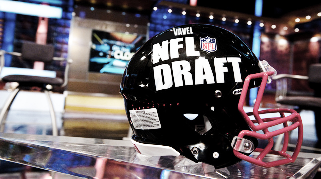 Um olhar eficiente para o Draft da NFL Um olhar eficiente para o Draft da NFL