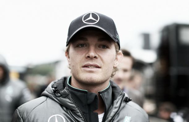 Nico Rosberg: "No estoy en posición de valorar el toque con Hamilton"