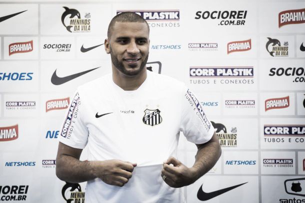 Santos anuncia contratação do atacante Nilson, ex-São Bento