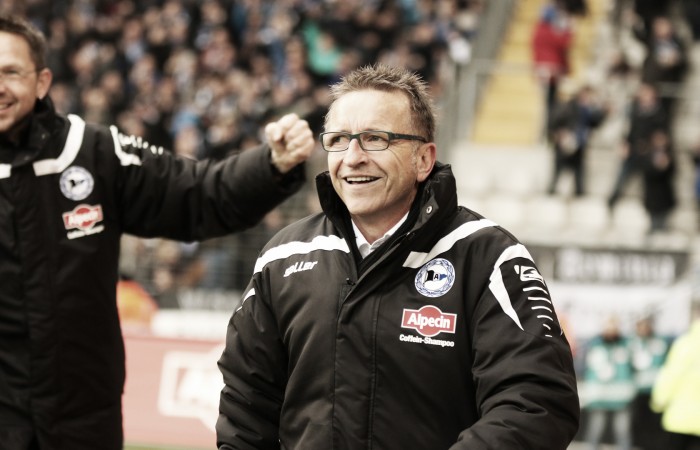 Norbert Meier extends Bielefeld stay