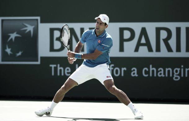 Djokovic arrolla a Murray y defenderá título en Indian Wells