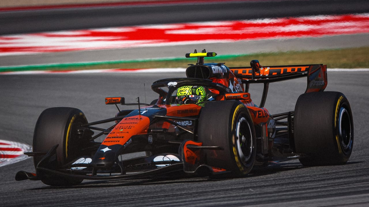 Norris lidera segundo treino em Barcelona; Bortoleto fecha sessão no top 10