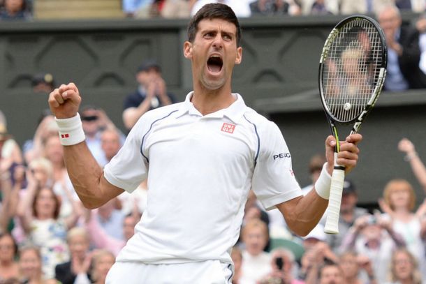 Djokovic degno re di Wimbledon, Federer stecca l'atto finale
