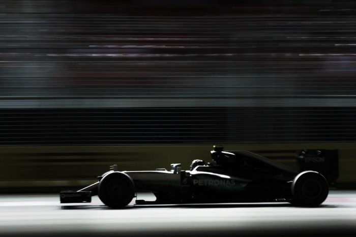 Rosberg mantém-se dominante e lidera terceiro treino livre em Cingapura