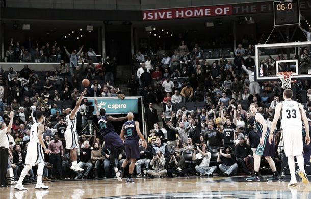 I Grizzlies si sbarazzano degli Hornets dopo due overtime