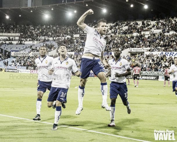 Fotos e imágenes del Real Zaragoza 2-0 CD Tenerife, de la novena jornada de Segunda División