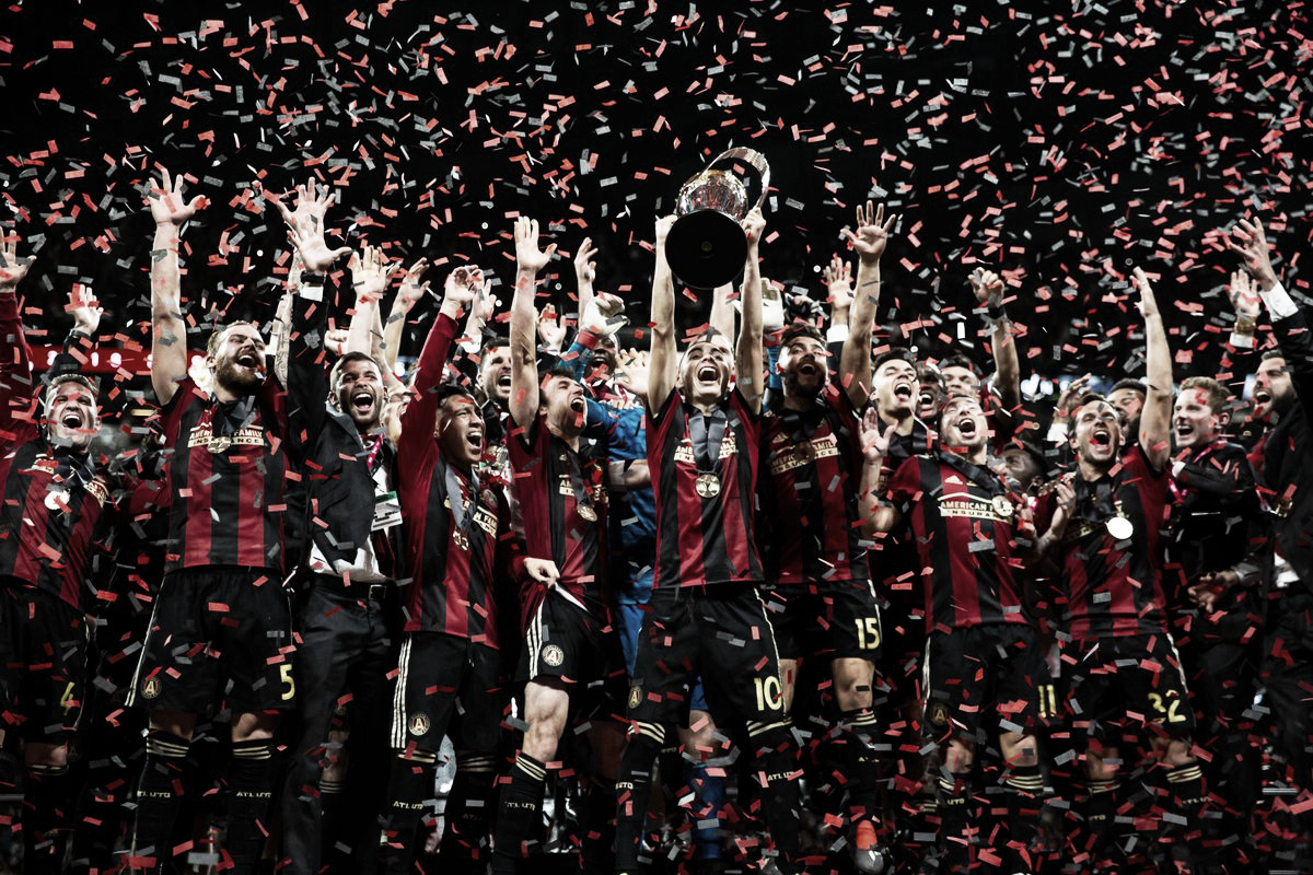 La contracrónica: primera MLS de los rojinegros La contracrónica: primera MLS de los rojinegros