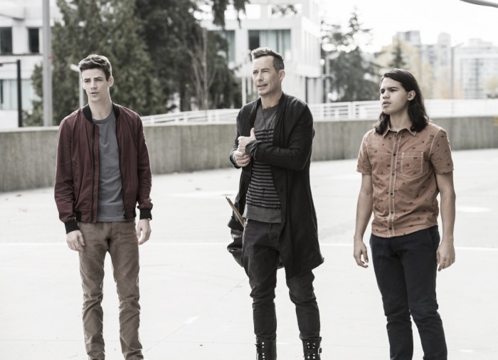 CRÍTICA: The Flash 03x11 - Dead Or Live