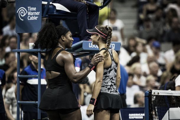 US Open 2015: Serena Williams cruises into round two