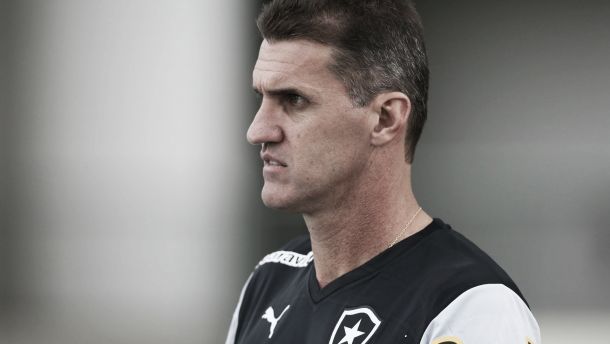 Mancini lamenta nova derrota, mas quer reação do Botafogo: "Não dá pra ficar chorando"