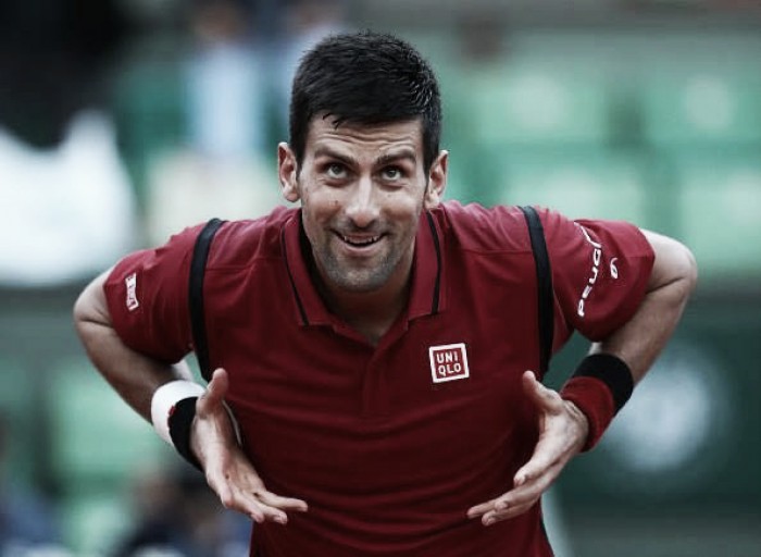 Djokovic vence em sets diretos e avança para as oitavas de final em Roland Garros
