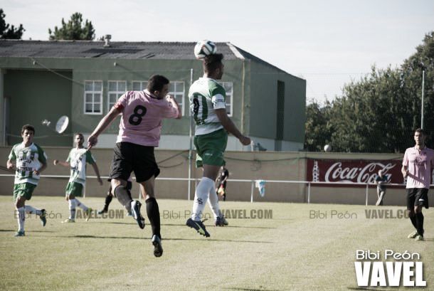 Fotos e imágenes de UD Somozas 1-0 Real Avilés de la jornada 1 de la Liga de 2ºB, Grupo I