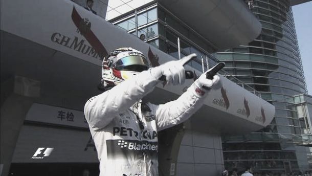 Hamilton não dá chances a Rosberg e leva a melhor no GP da China