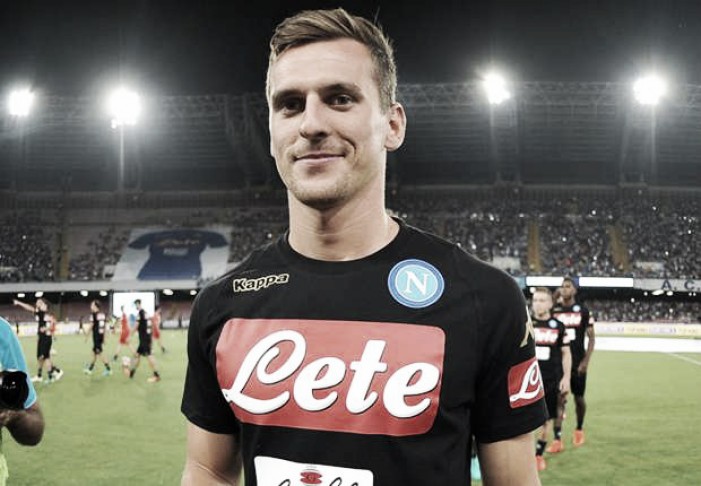 Milik joins Napoli on five-year-deal