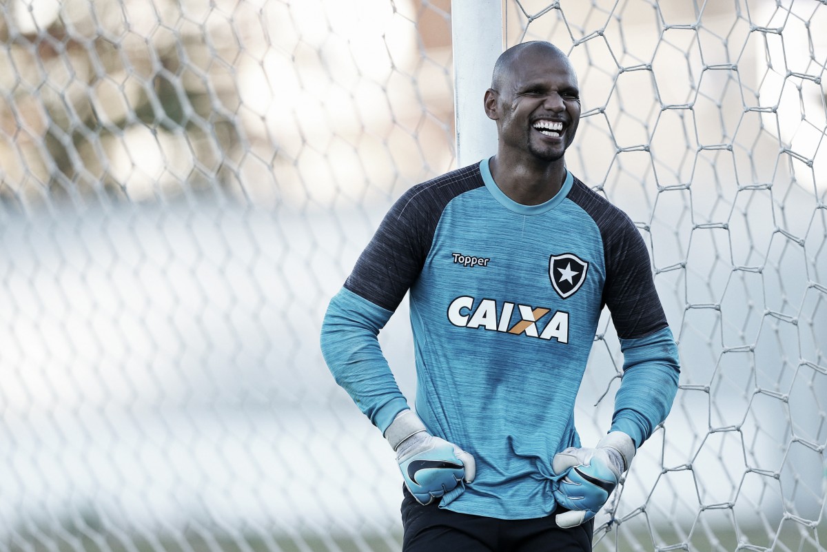 Ídolo e histórico: Jefferson se torna quarto jogador com mais jogos pelo Botafogo Ídolo e histórico: Jefferson se torna quarto jogador com mais jogos pelo Botafogo