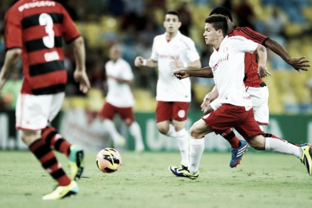 Buscando se manter no G-4, Internacional enfrenta o Flamengo no Maracanã