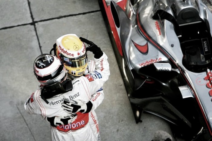 La relación con Hamilton sería diferente a 2007, según Alonso