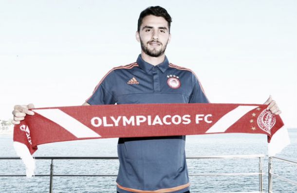 Kapino makes Olympiacos switch